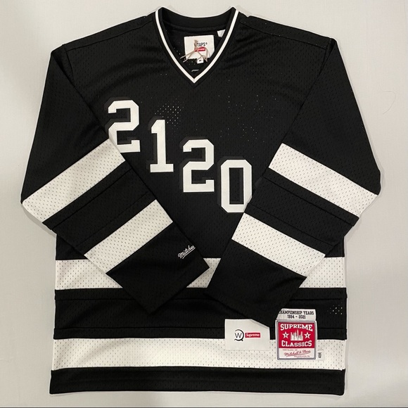 Supreme x WTAPS.